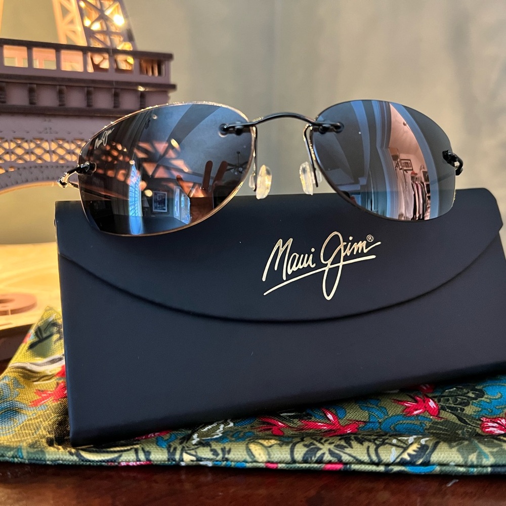 Maui Jim 310-02 HAWAII FLEXON with GREY POLARIZED LENSES TITANIUM FRAMES